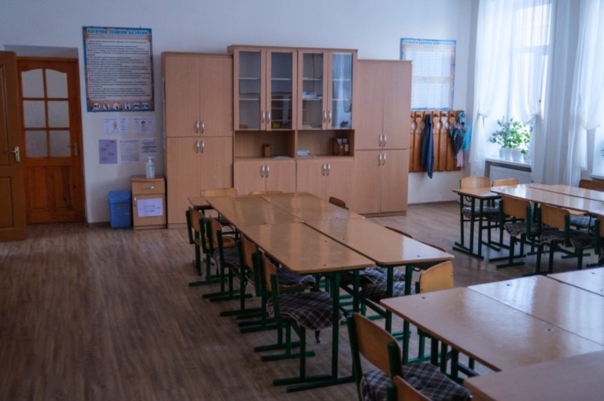 Клас румунської школи в селі Чудей