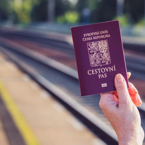 Чехія, Угорщина, Словаччина та Польща у ТОП-10: Індекс Henley назвав “найвпливовіші” паспорти світу