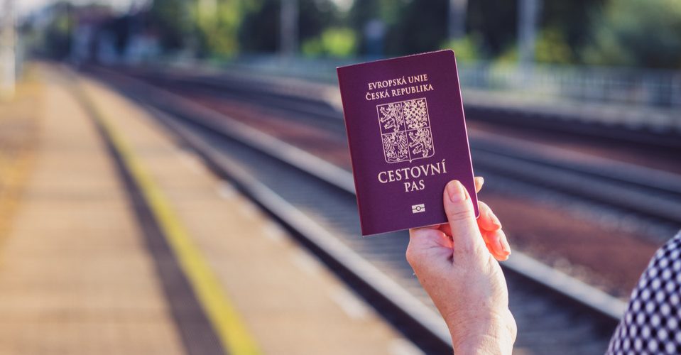 Чехія, Угорщина, Словаччина та Польща у ТОП-10: Індекс Henley назвав “найвпливовіші” паспорти світу
