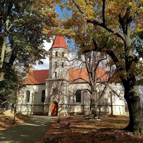 Уряд Орбана виділив понад 4 млн євро на відновлення церков у південній Словаччині