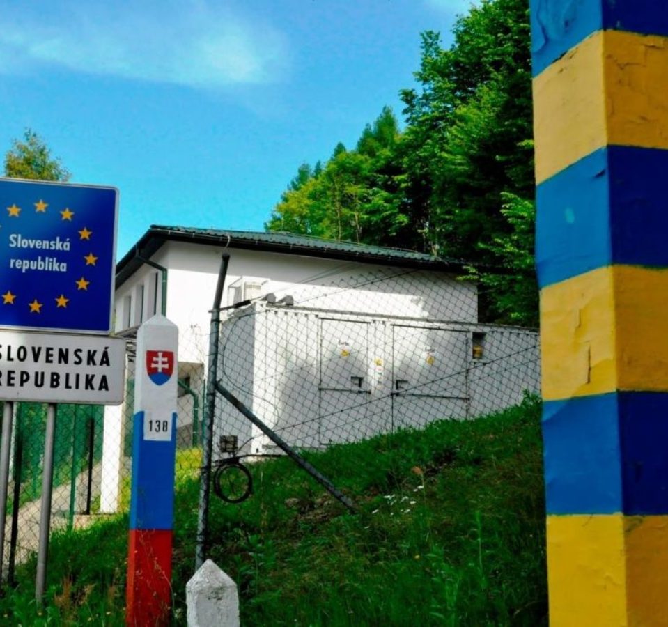 Словаччина змінила умови в’їзду для українців: що варто знати