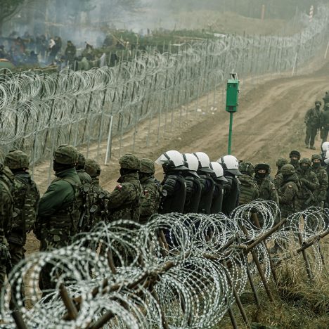 Білоруські мігранти на українсько-угорському кордоні: думки експертів