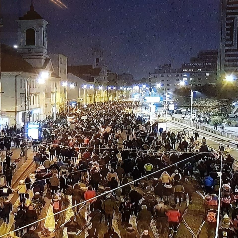 У Братиславі відбуваються масові акції протесту студентів