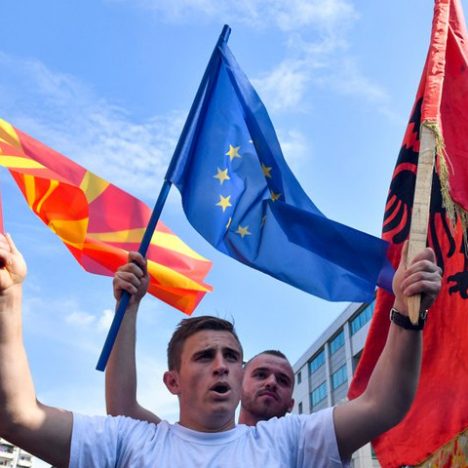На Балканах 94% албанців прагнуть євроінтеграції, із жителів Сербії таких тільки 53%