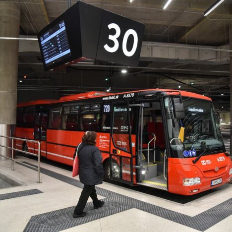 У Братиславі брак водіїв автобусів: чекають “першу партію” з України