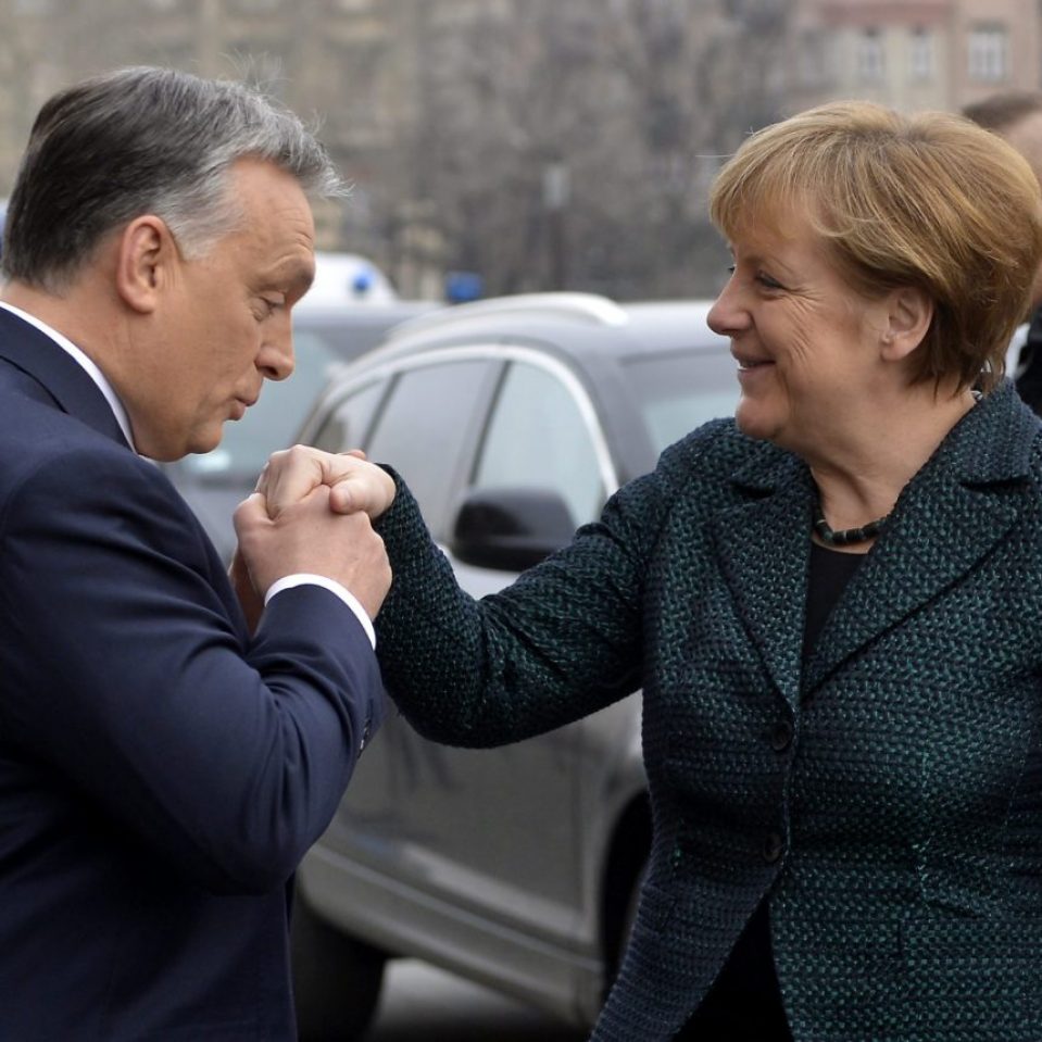 This is the Russian-Ukrainian war: in a farewell letter to Merkel, Orbán mentions Ukraine