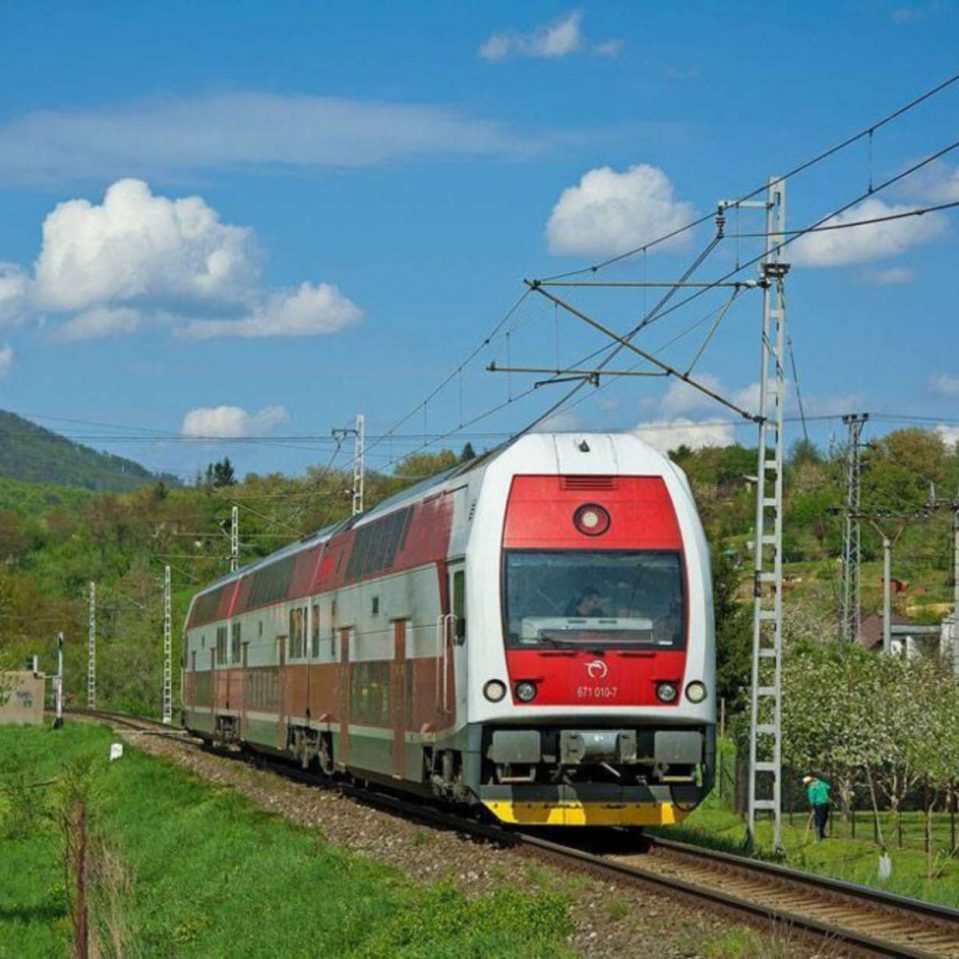 З маршруту Кошице – Пряшів остаточно відкликали двоповерхові потяги