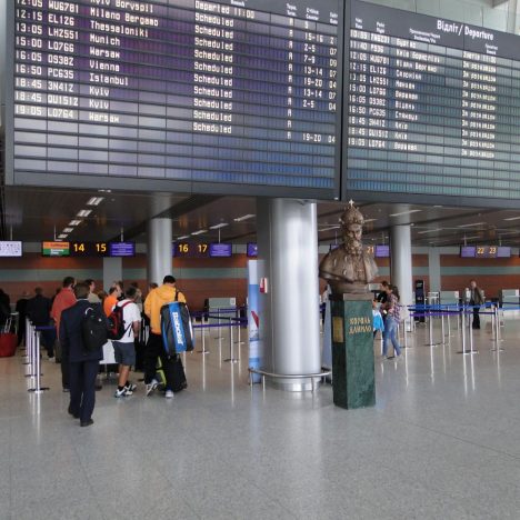Аеропорти України обслужили майже 15 млн. пасажирів за 11 місяців 2021 року