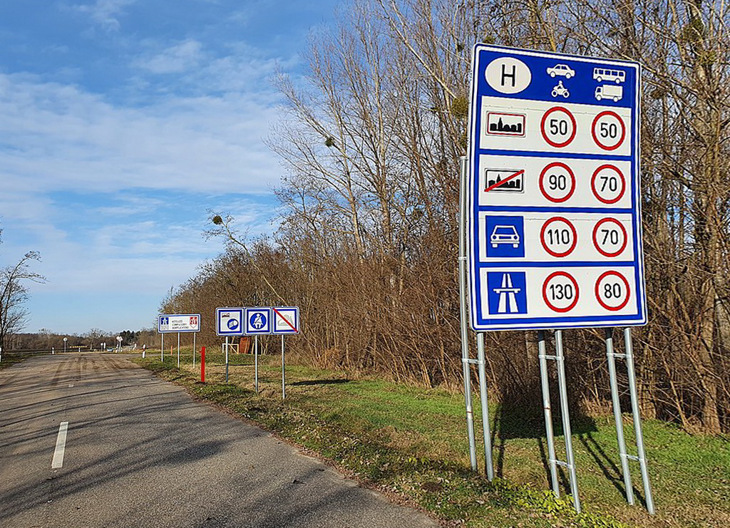 На румуно-угорському кордоні відкривають ще два автомобільних пункти пропуску