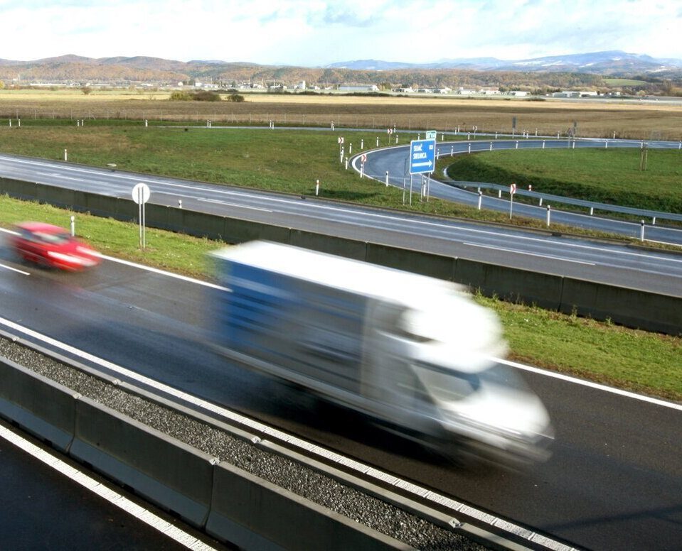 Словацьку ділянку автомагістралі Via Carpatia до Польщі за мільярд євро збудують не раніше 2031 року