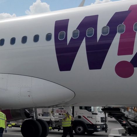 Угорський лоукост Wizz Air наразі не змінив розклад рейсів в Україну