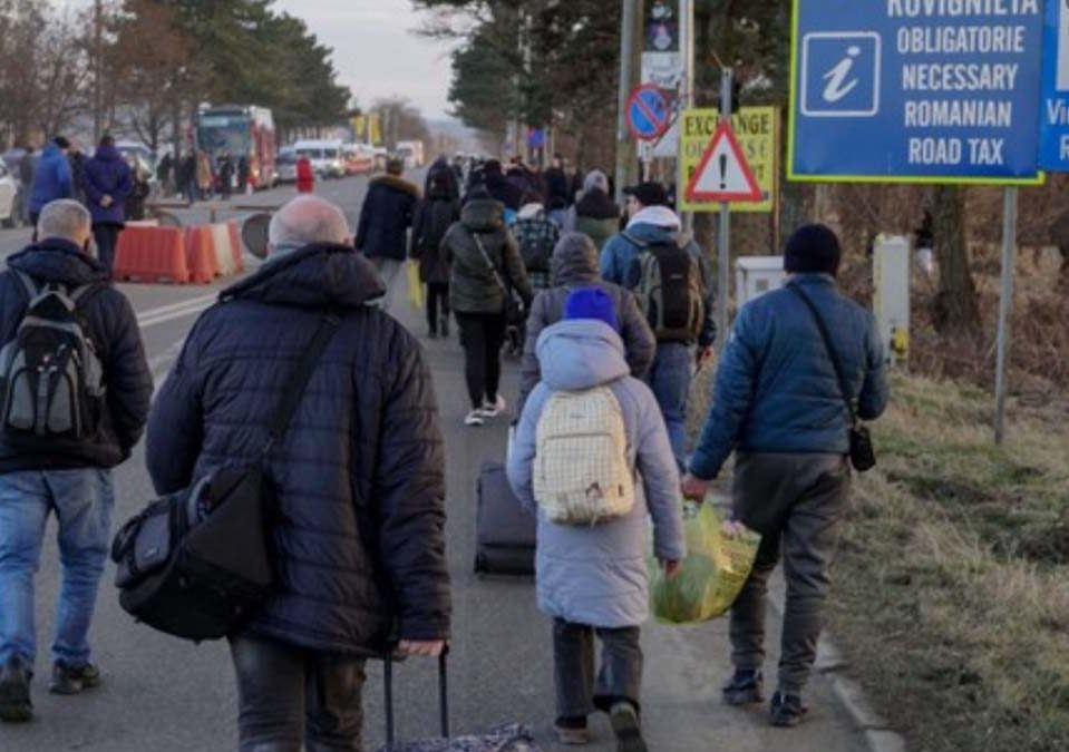 Звільнення від карантину та працевлаштування без дозволів: Румунія спростила умови в’їзду українцям