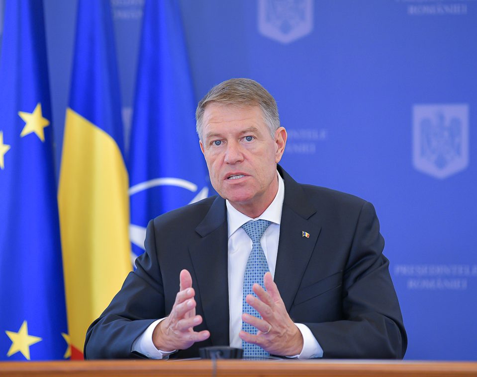 Румунія відправить в Україну військового спорядження та ліків на 3 мільйони євро