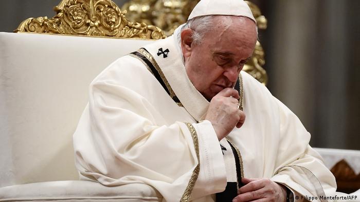 Папа Римський заявив про можливий візит в Україну та назвав Путіна “потентатом”