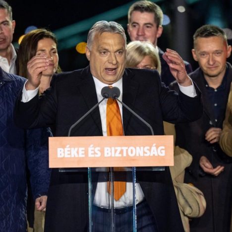 Цілком очікувано: Путін привітав Орбана з перемогою на виборах