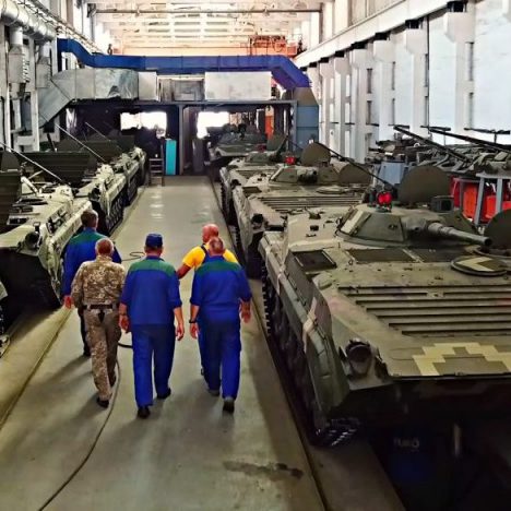 Словаччина і Чехія готові ремонтувати військову техніку з України, в тому числі трофейну