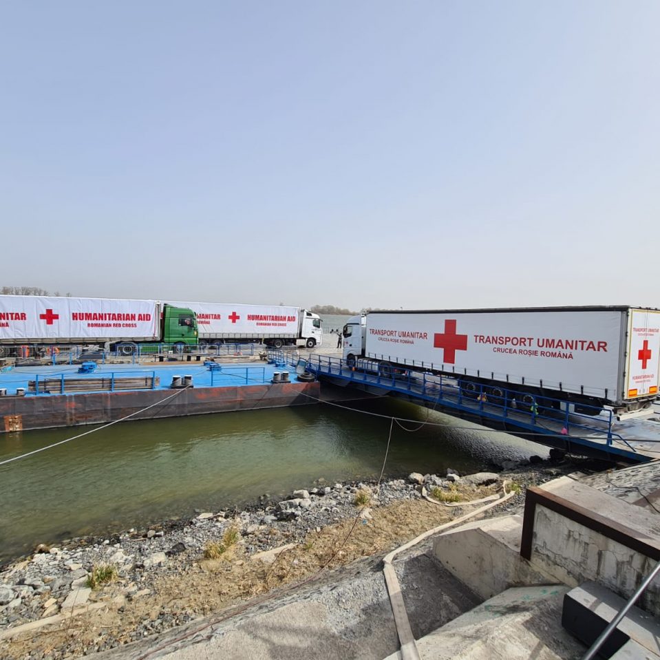Фейк: румунське відділення Червоного Хреста припинило допомогу Україні через корупцію на Одещині