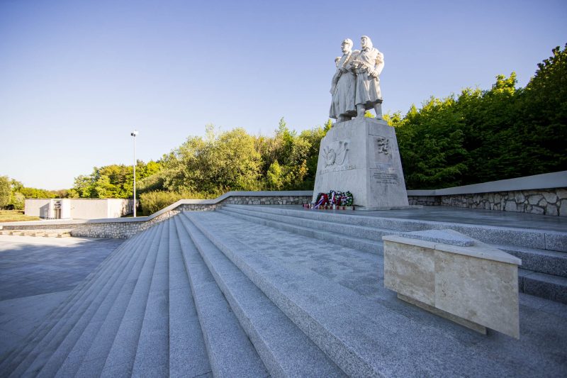 На реконструкцію пам’ятника радянським воїнам у Кошицькому краї витратили 390 тисяч євро (ФОТО)