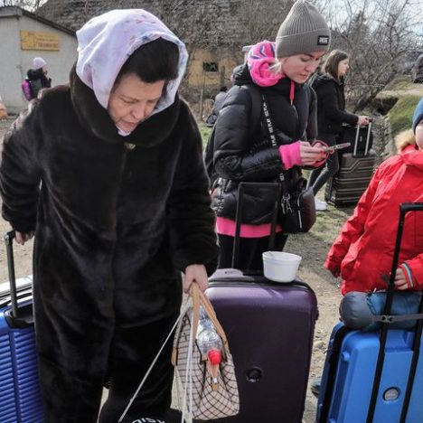 В Угорщині спростили працевлаштування для українських біженців – дозвіл не потрібен