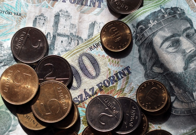 Угорський форинт по відношенню до євро впав до рекордно низького рівня
