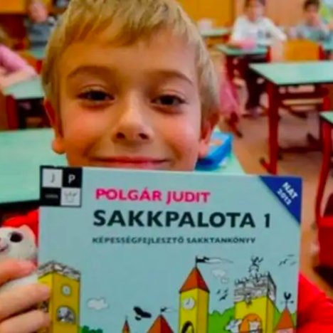 Угорщина платитиме майже 260 євро угорським дітям та молоді, які навчаються угорською за кордоном